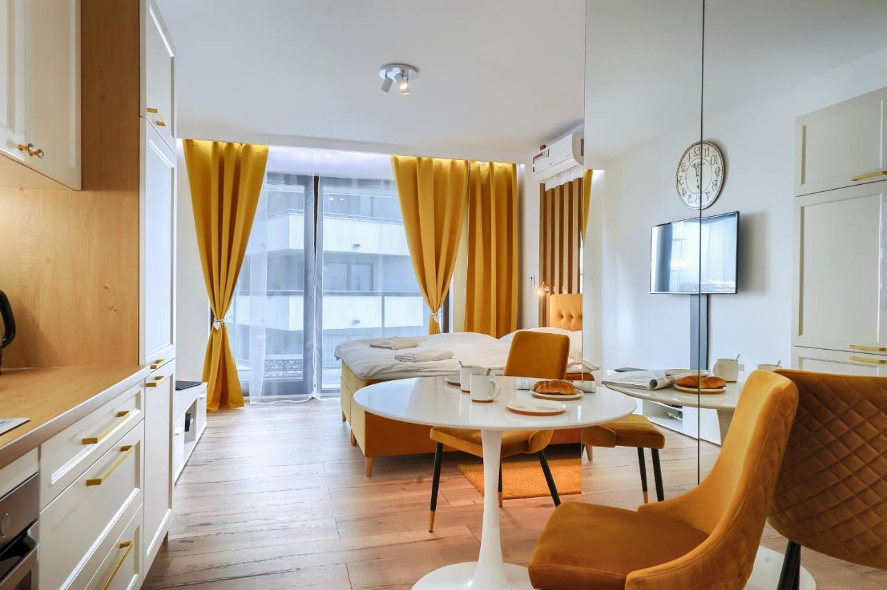 Wola Luxury Stay Warsaw Luaran gambar