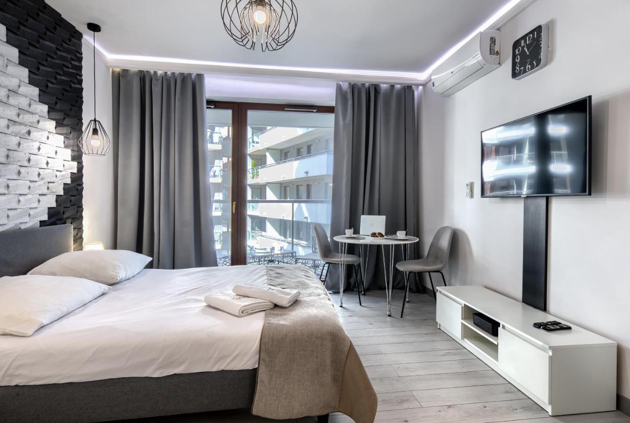 Wola Luxury Stay Warsaw Luaran gambar